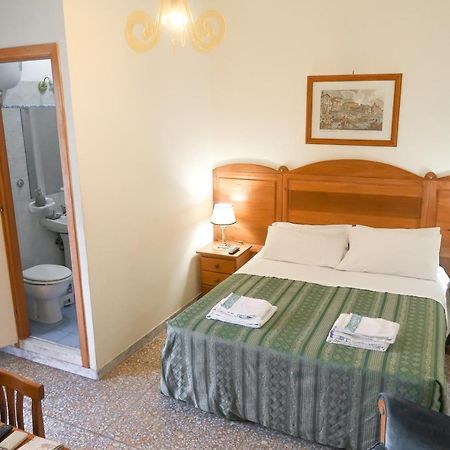 The Condottieri Rooms Rome Bagian luar foto
