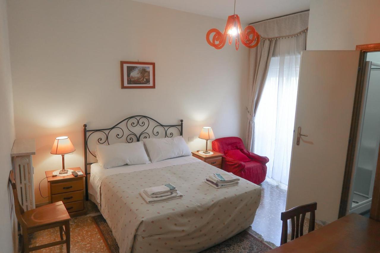 The Condottieri Rooms Rome Bagian luar foto