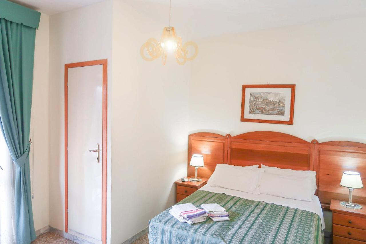 The Condottieri Rooms Rome Bagian luar foto