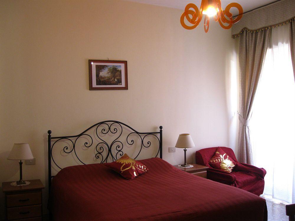 The Condottieri Rooms Rome Bagian luar foto