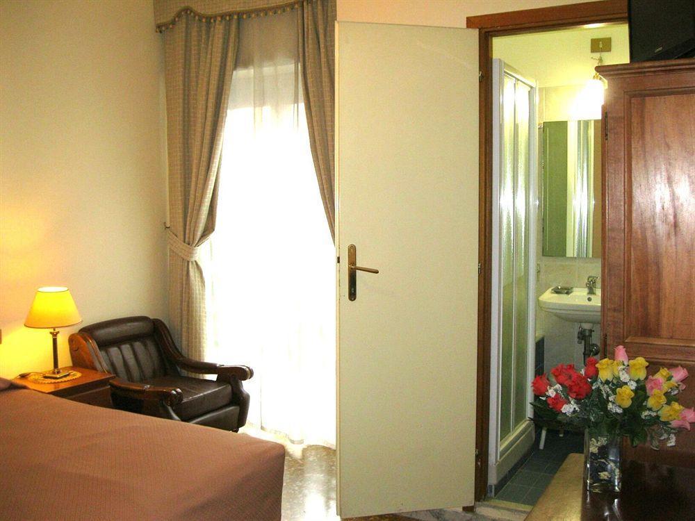 The Condottieri Rooms Rome Bagian luar foto